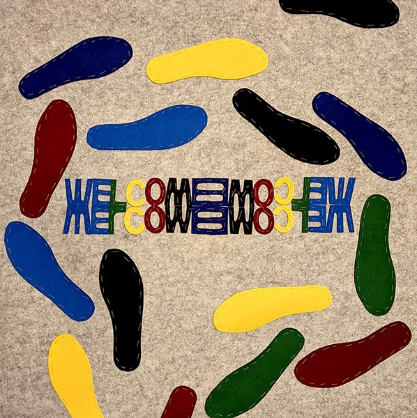 "Welcome". Rug, object, fabric. 90x90 sm. 2022